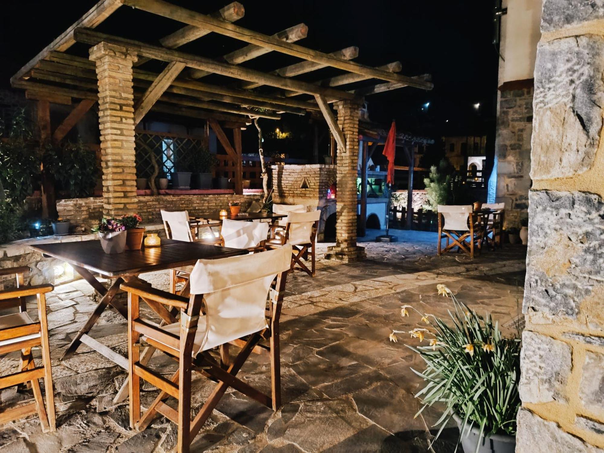 Archontiko Nikolopoulou Hotel Витина Екстериор снимка