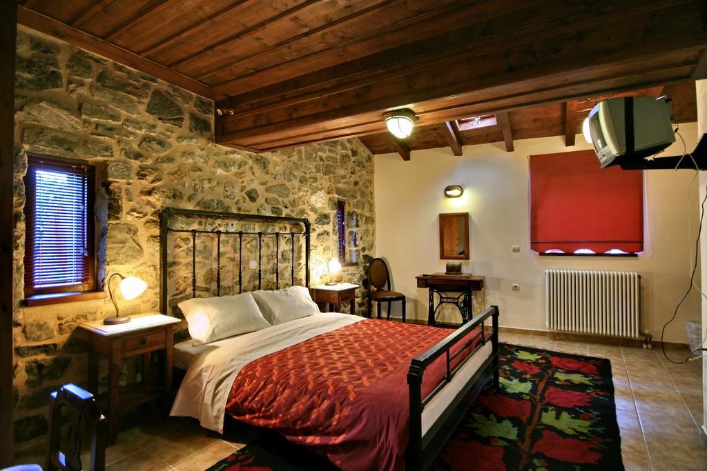 Archontiko Nikolopoulou Hotel Витина Екстериор снимка
